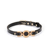 Collier en cuir vernis noir avec boucle dorée